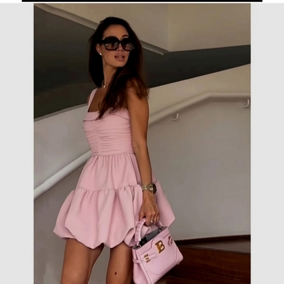 NWT POWDERY LIGHT PINK DRAPED BALLOON MINI DOLL DRESS - Picture 6 of 15